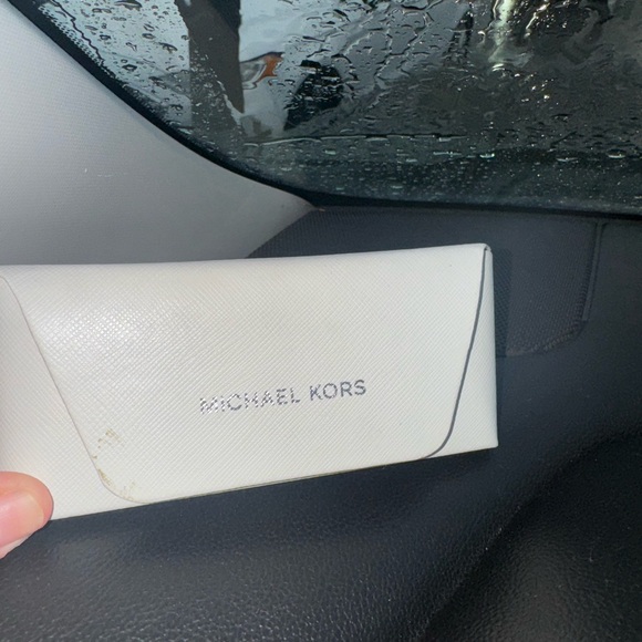 MK Sunglasses - Picture 4 of 4